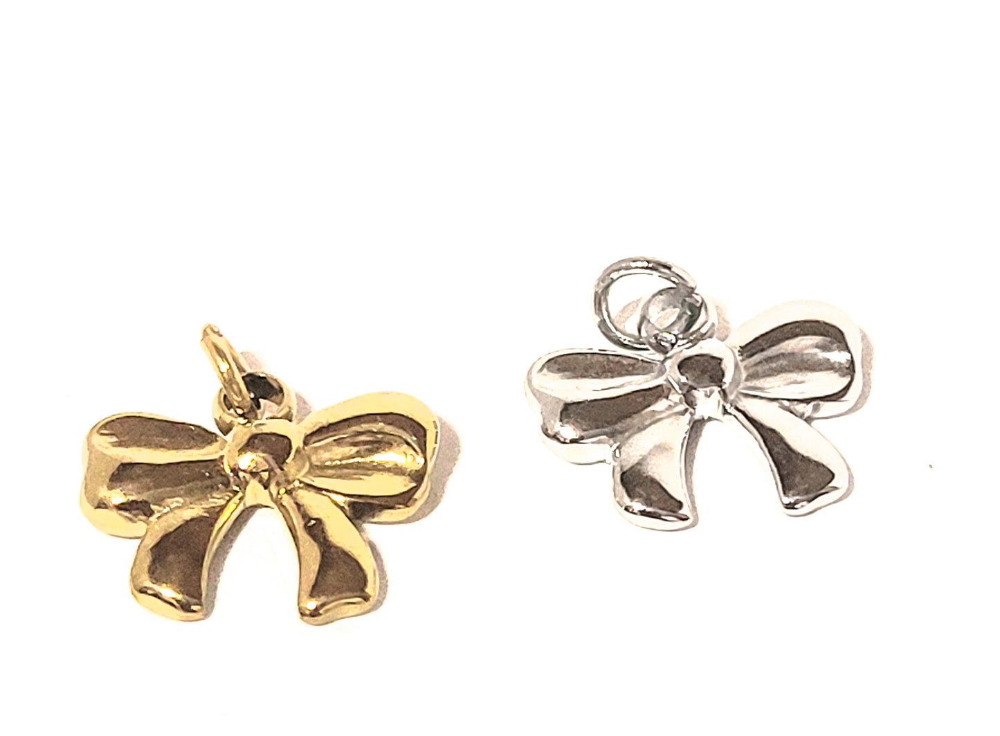 The Evelyn Ribbon Bow Charm