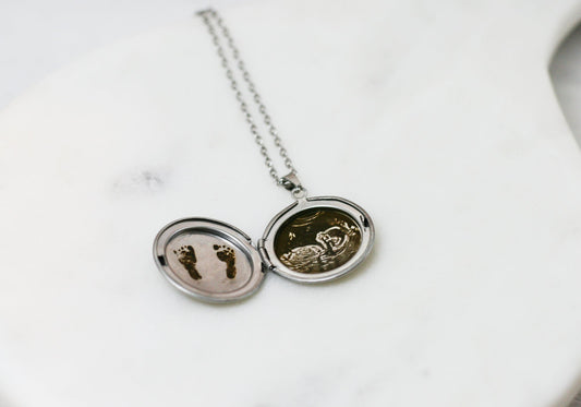 Engraved sonogram locket